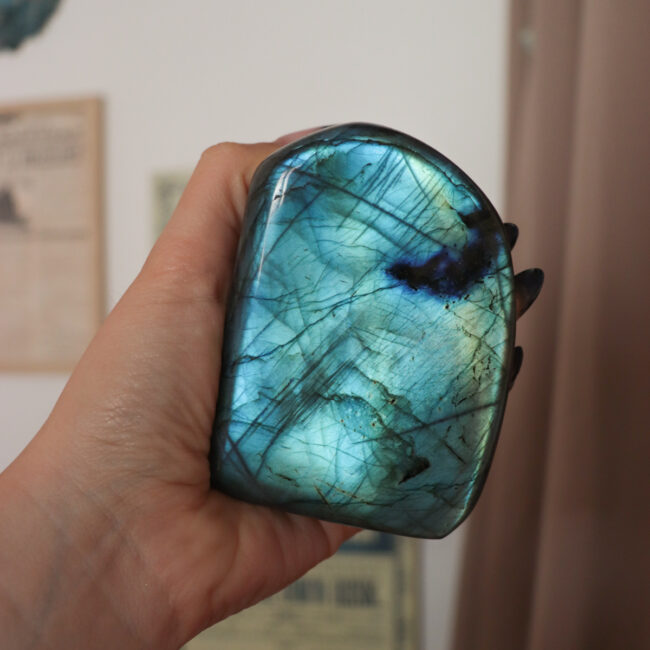 Labradorite forme libre face